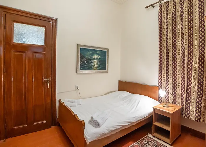 Era Of Elegance: 1928 Classic Dwelling Appartamento *