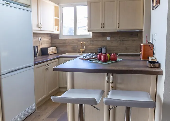 Era Of Elegance: 1928 Classic Dwelling * トリポリス