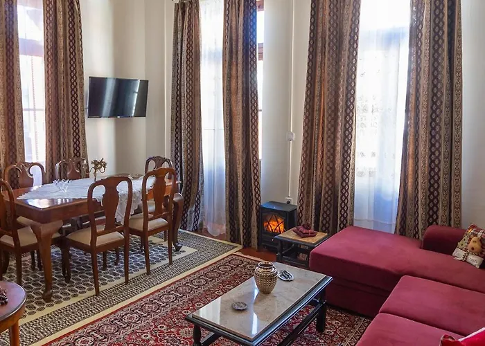 Era Of Elegance: 1928 Classic Dwelling * Tripoli